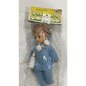 Susie Cutie Vintage 9” Plastic Doll, Knitted Outfit, 1074 Hong Kong, Sealed New